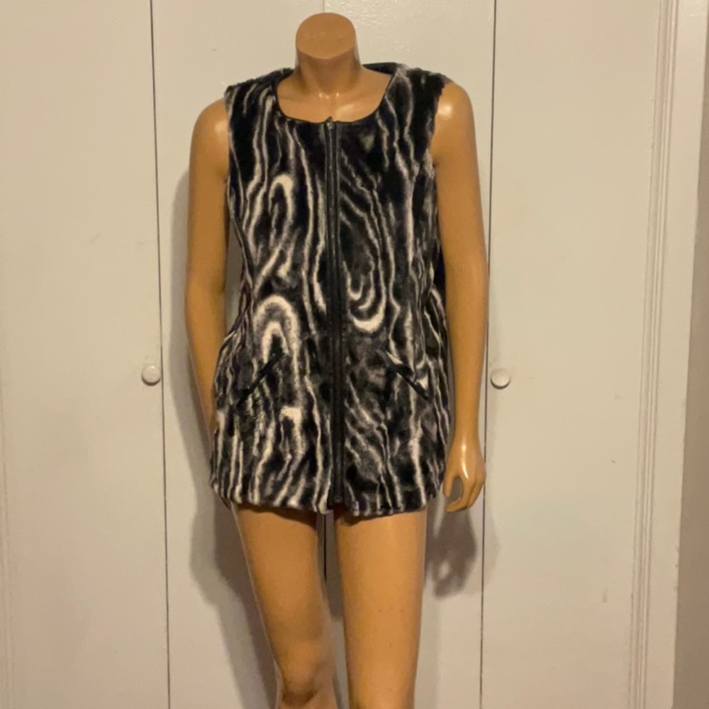 Ladies Faux Fur Vest